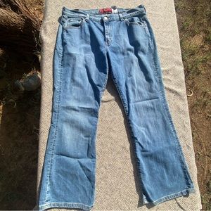Levi’s Jeans Nouveau Boot Cut 515 Levi’s 515 Stretch size 16 36 high rise